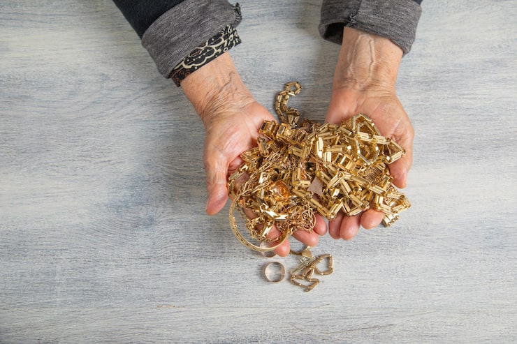 sprzedaż złomu złota mennicasadecka.pl